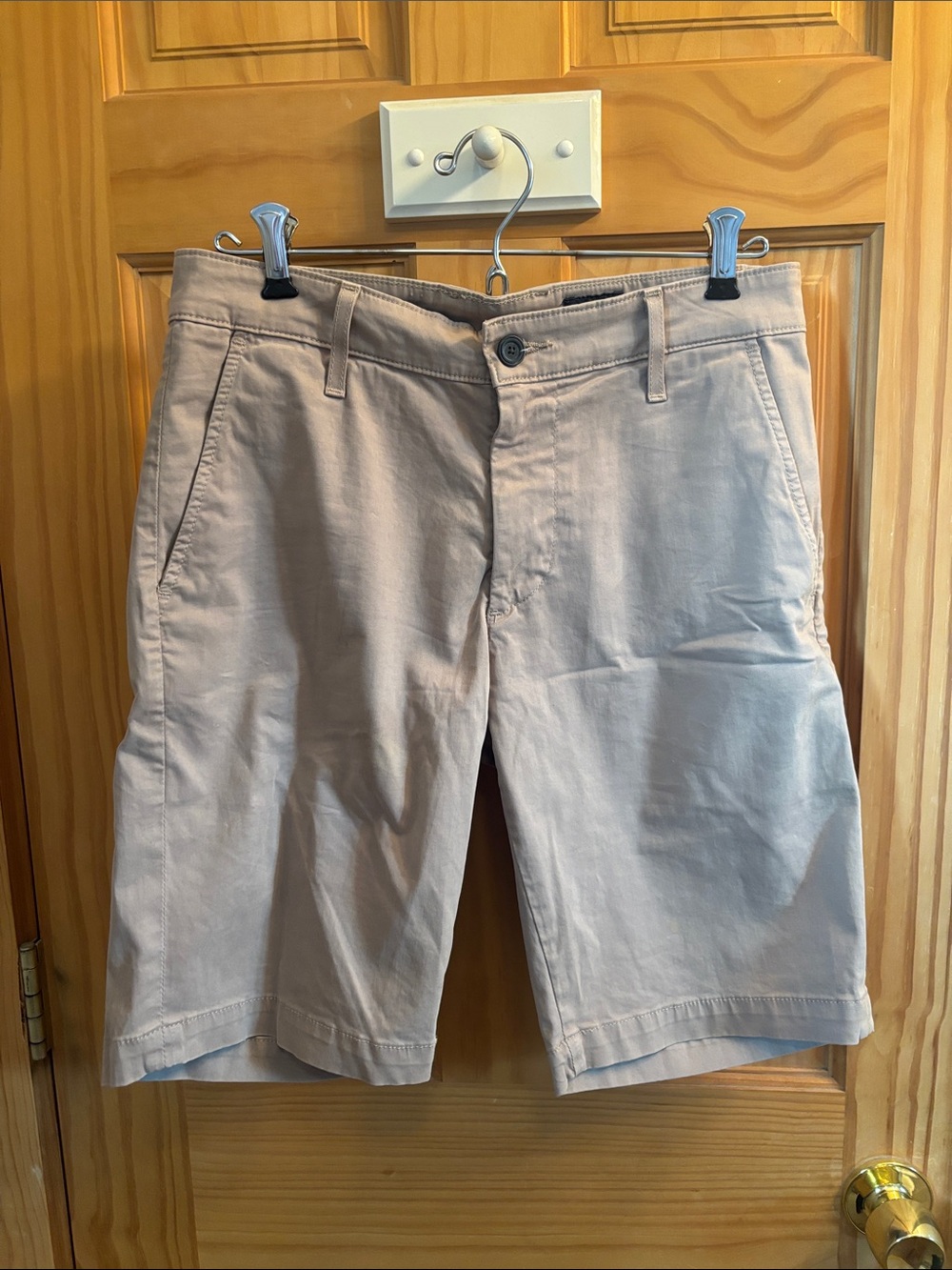 AG Adriano Goldschmied Griffin Lightweight Stretch Sateen Shorts